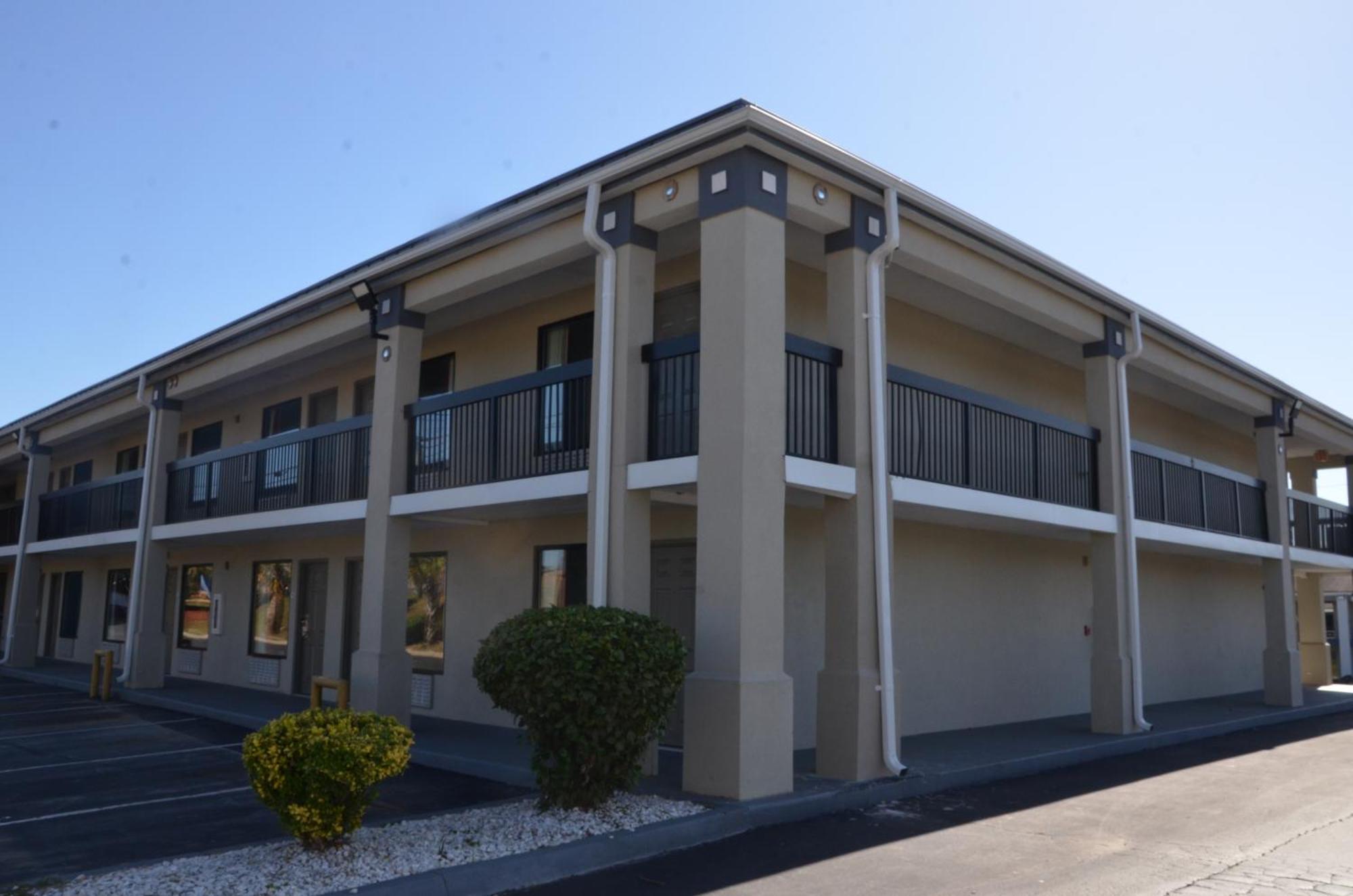 Baymont Inn & Suites קובינגטון מראה חיצוני תמונה